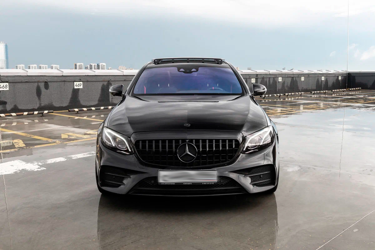Аренда Mercedes E-klasse AMG
